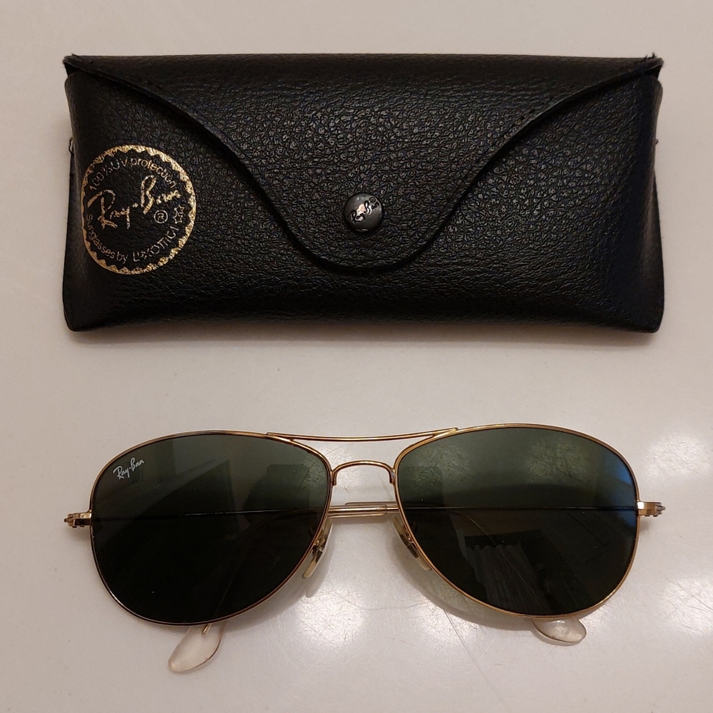 Ray-Ban Aviator Sunglasses with Case